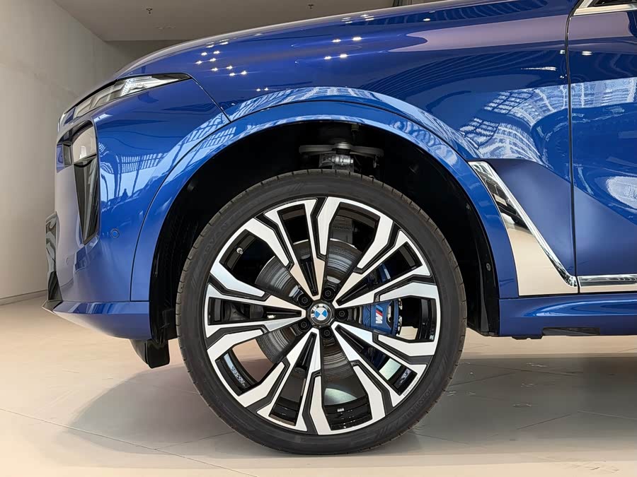 BMW X7 M60i #5 BMW X7 M60i imagen de coche #5