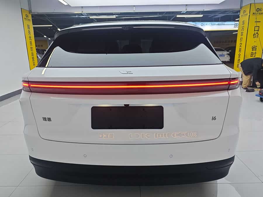 Li i6 2025 imagem de carro #5