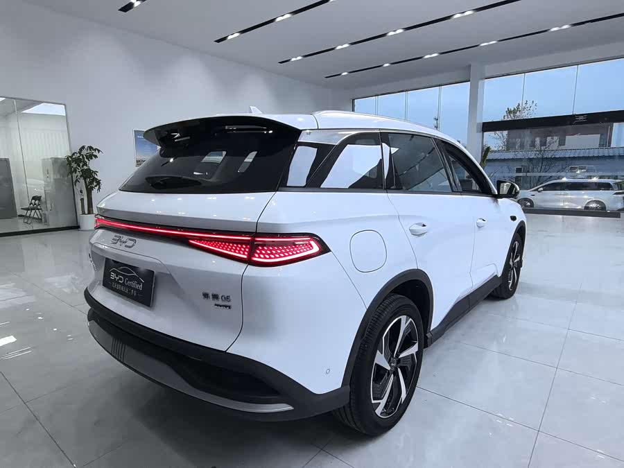 BYD Sea Lion 05 DM-i 2025 car image #5