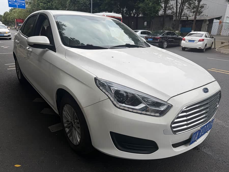 Ford Escort 2017 immagine di auto #5