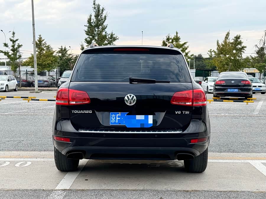 Volkswagen Touareg 2012 car image #5