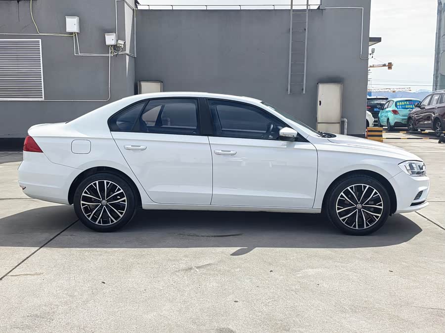 Volkswagen Bora 2020 car image #5