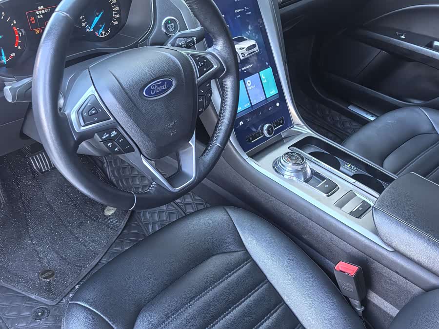 Ford Mondeo 2020 car image #5