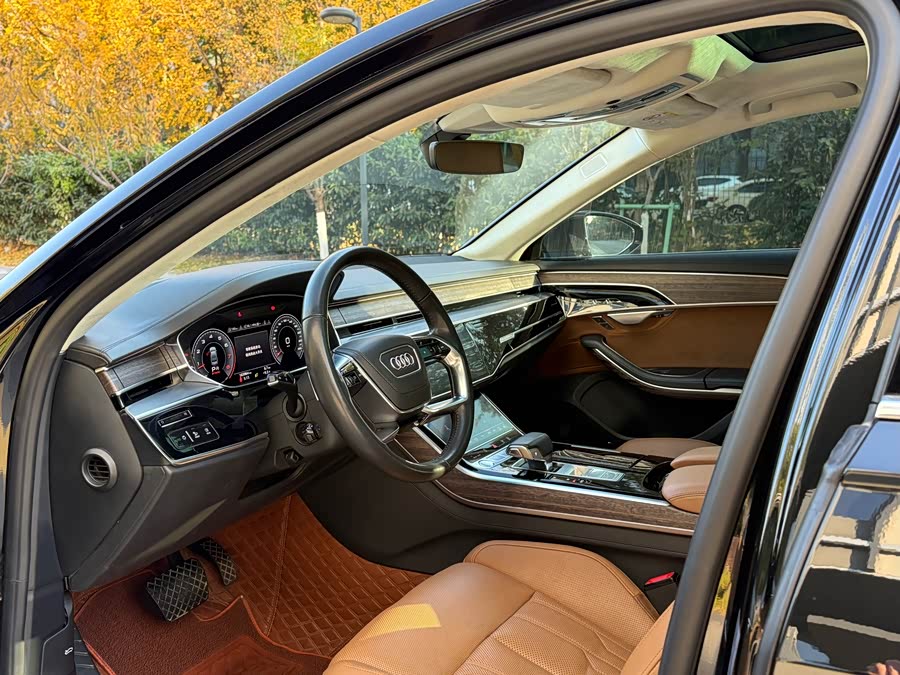 Audi A8 2019 car image #5
