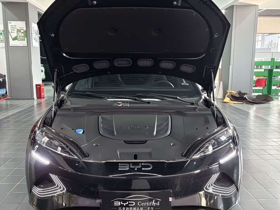 BYD Seal 2025 #5 BYD Seal 2025 car image #5