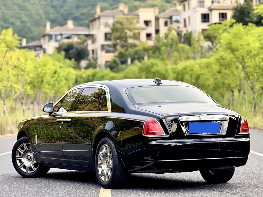 劳斯莱斯 古思特 2019 汽车图片 #5