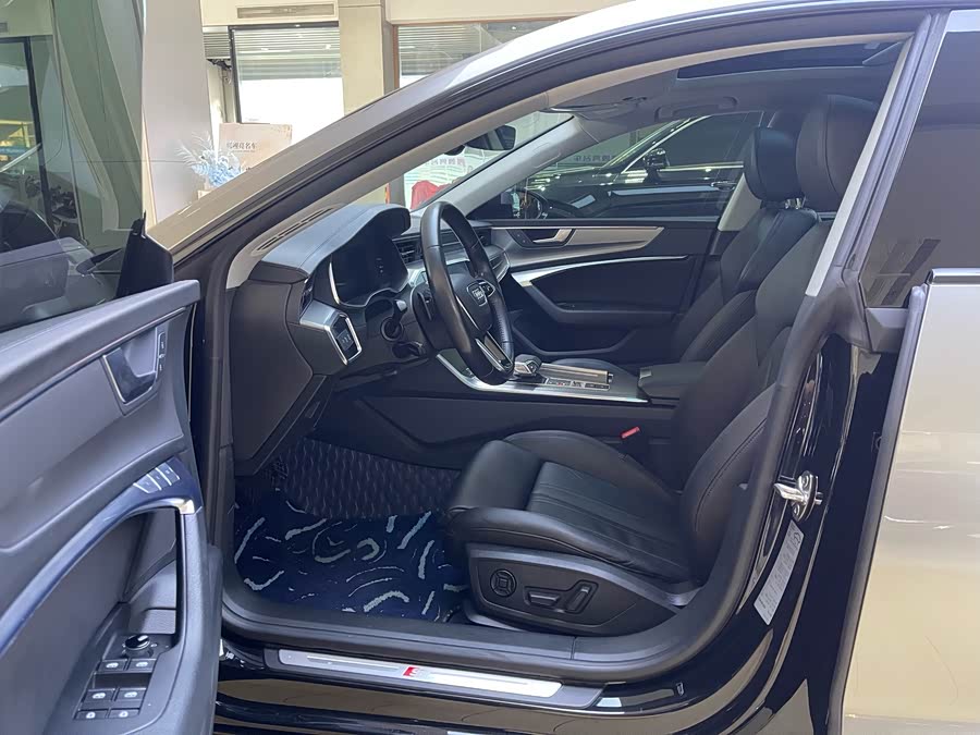 Audi A7 2020 car image #5