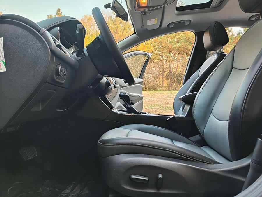 Chevrolet Cruze 2017 immagine di auto #5