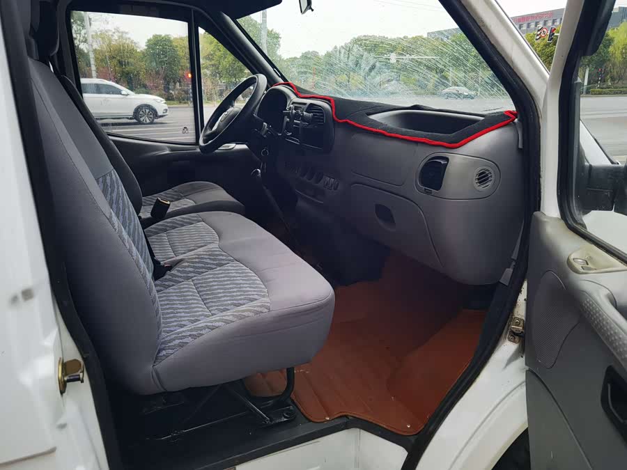 Ford Transit Classic 2015 #5 Ford Transit Classic 2015 car image #5