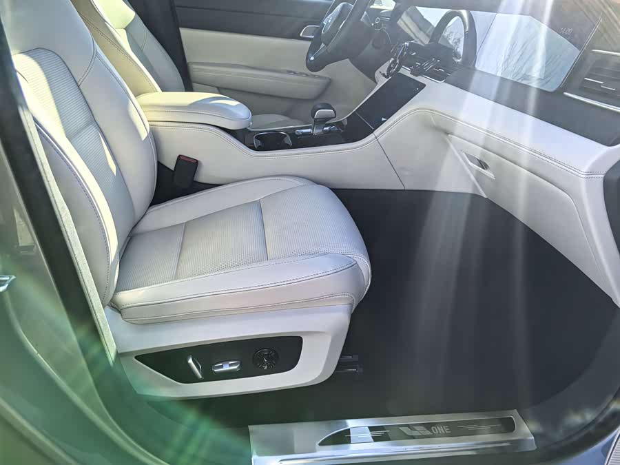 理想汽车 理想ONE 2021 汽车图片 #5