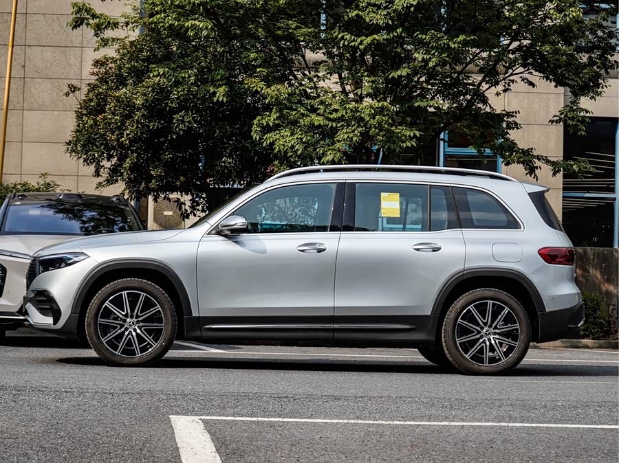 Mercedes-Benz EQB Class 2025 #5 Mercedes-Benz EQB Class 2025 car image #5