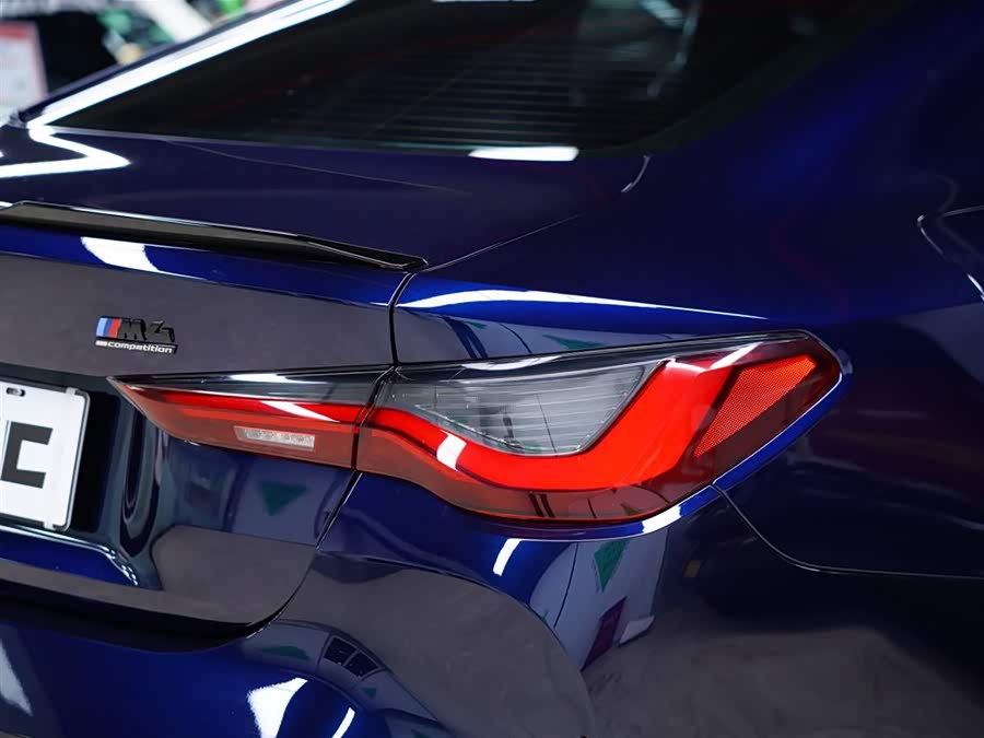 BMW M4 2024 immagine di auto #5