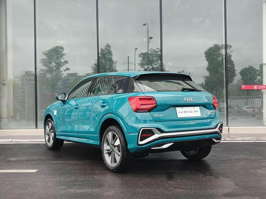 Audi Q2L 2025 car image #5