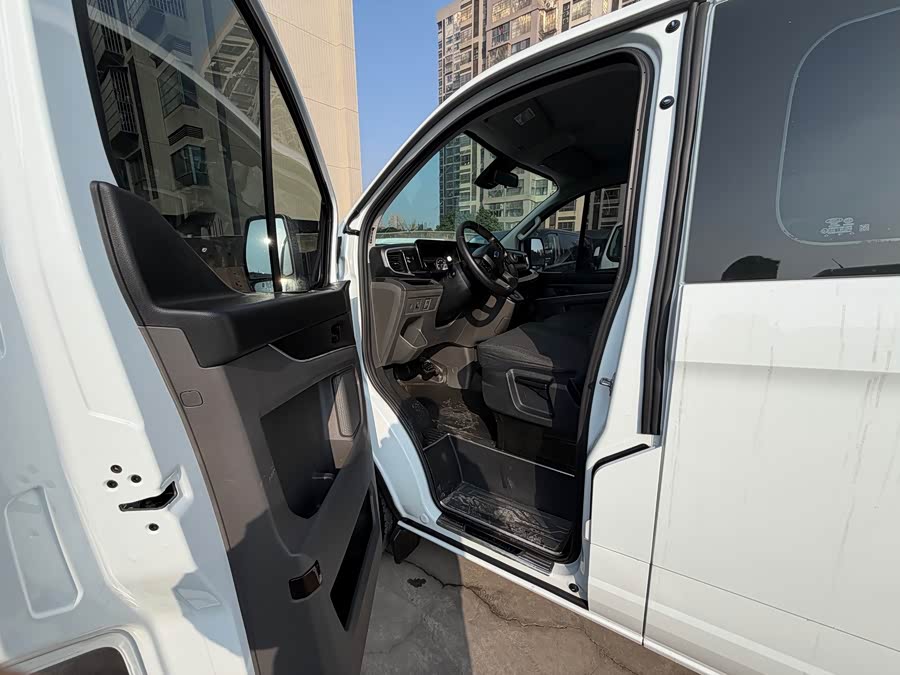 Ford Transit 2019 imagen de coche #5