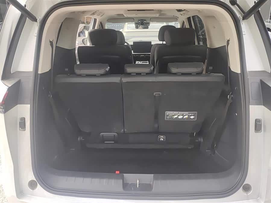 GAC Trumpchi E8 New Energy 2023 car image #5