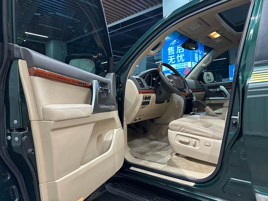 丰田 兰德酷路泽 2016 汽车图片 #5