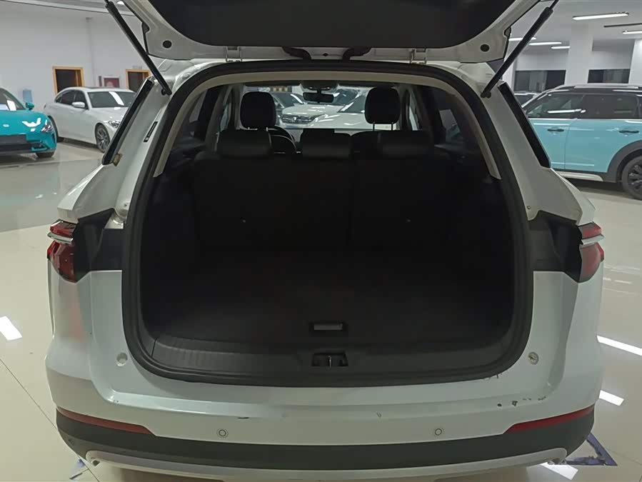 BYD Song Pro 2020 #5 BYD Song Pro 2020 car image #5