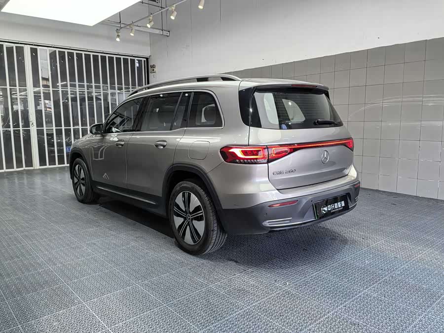 Mercedes-Benz EQB Class 2024 #5 Mercedes-Benz EQB Class 2024 car image #5