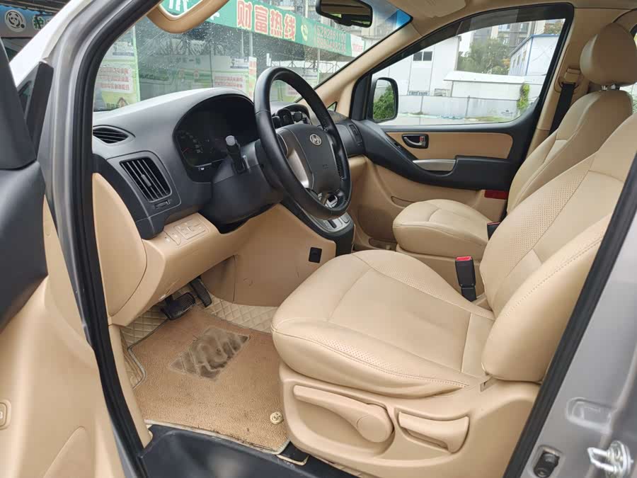 Hyundai H-1 2013 car image #5