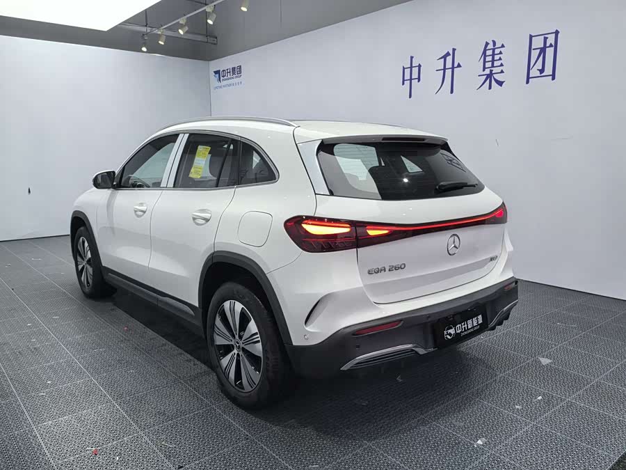 Mercedes-Benz EQA Class 2025 صورة سيارة #5