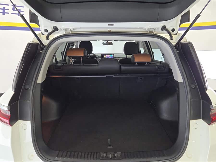 GEELY Vision X6 2020 car image #5