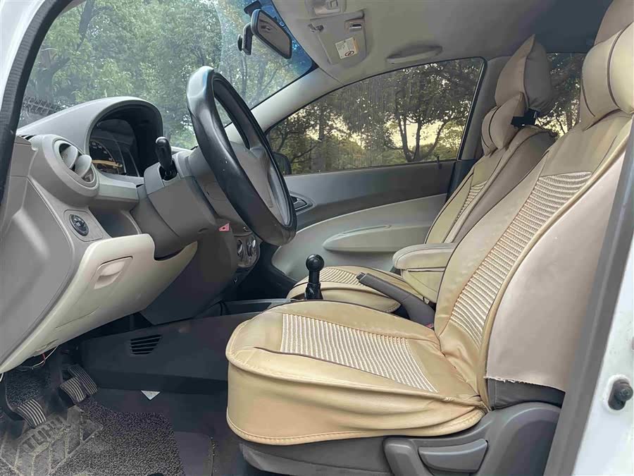 Chevrolet Sail 2014 immagine di auto #5