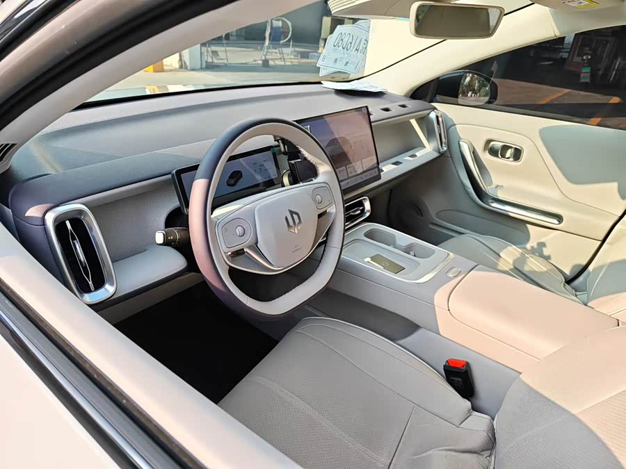 零跑汽车 零跑B01 2025 汽车图片 #5