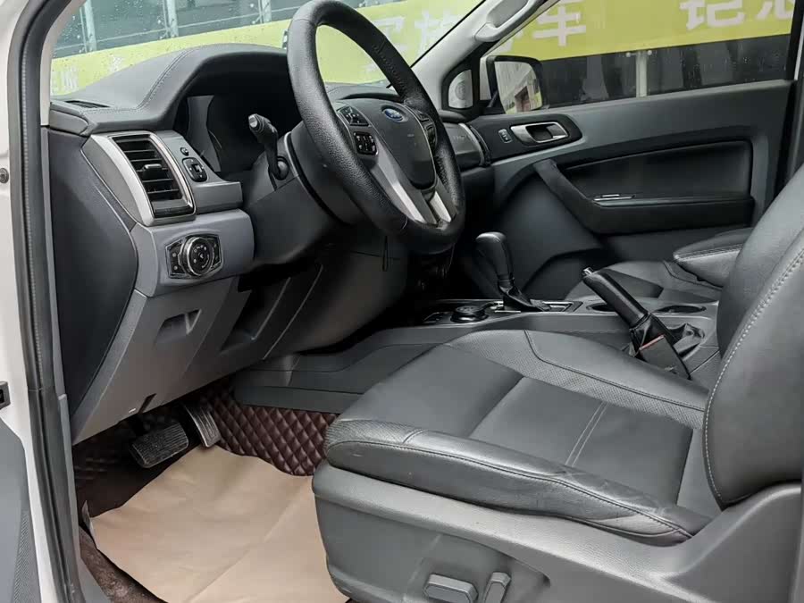 Ford Everest 2016 car image #5