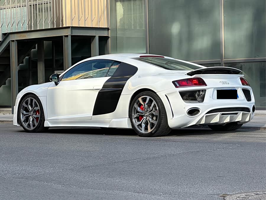 Audi R8 2011 #5 Audi R8 2011 car image #5