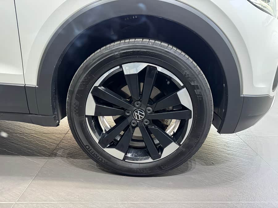 Volkswagen Tacqua 2022 car image #5