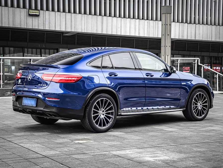 Mercedes-Benz GLC Coupe AMG 2018 #5 Mercedes-Benz GLC Coupe AMG 2018 car image #5