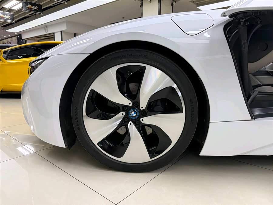BMW i8 2015 صورة سيارة #5