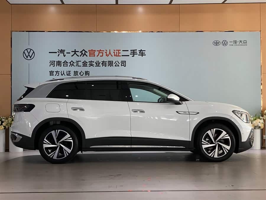 Volkswagen ID.6 Crozz 2023 immagine di auto #5