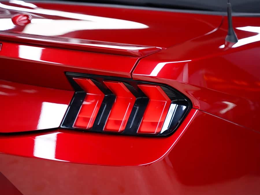 Ford Mustang صورة سيارة #5