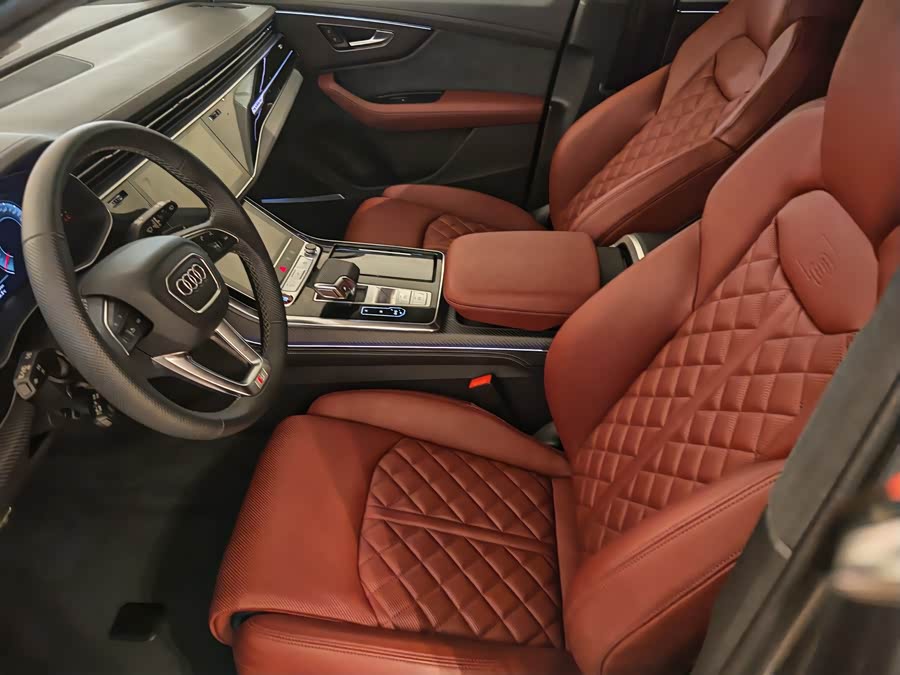 Audi SQ7 2024 car image #5