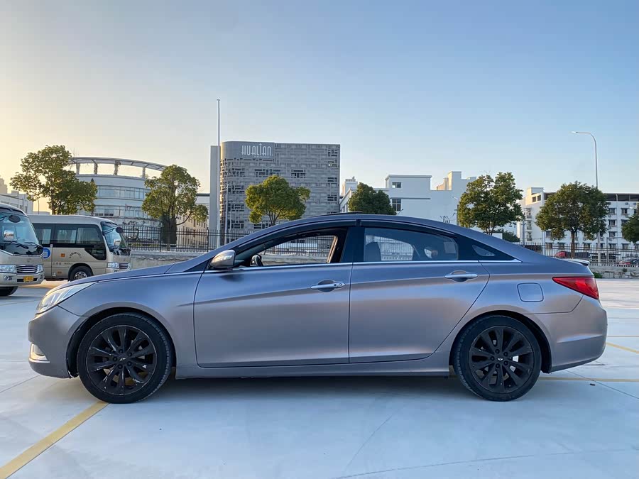 Hyundai Sonata 2011 image de voiture #5