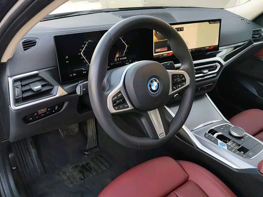 BMW i3 2025 car image #5