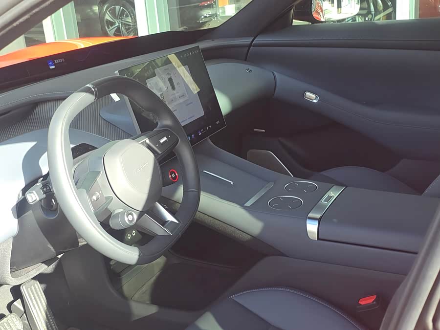 MI YU7 2025 car image #5