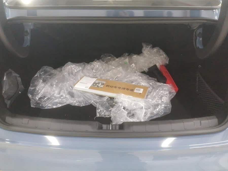 零跑汽车 零跑B01 2025 汽车图片 #5