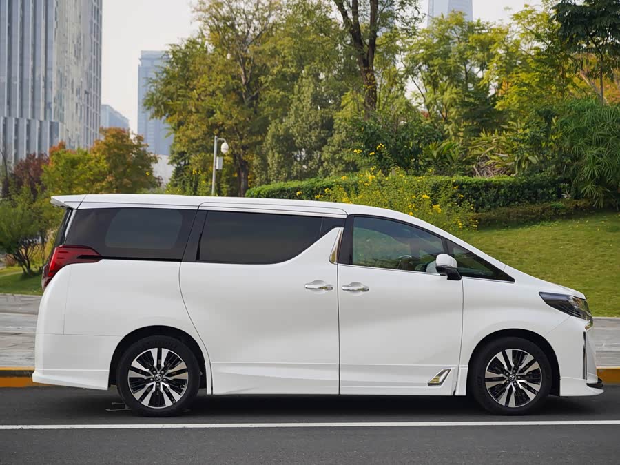 Toyota Alphard 2019 immagine di auto #5