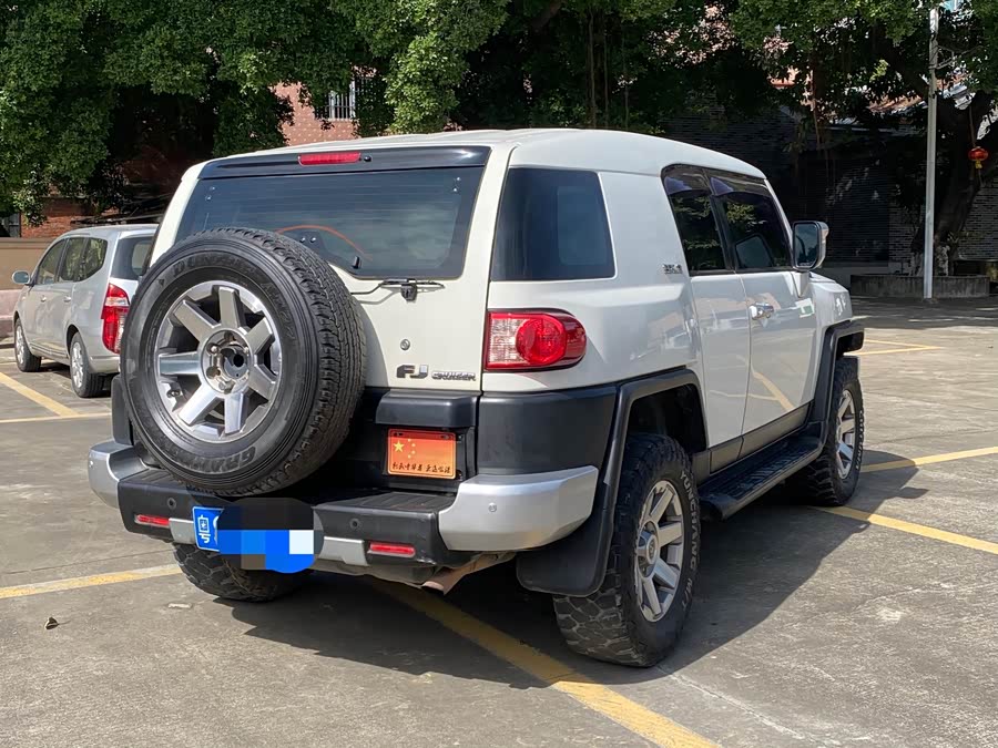 Toyota FJ Cruiser 2017 #5 Toyota FJ Cruiser 2017 car image #5