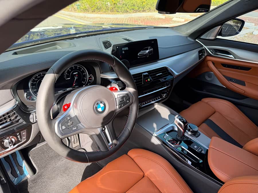 BMW M5 2018 car image #5