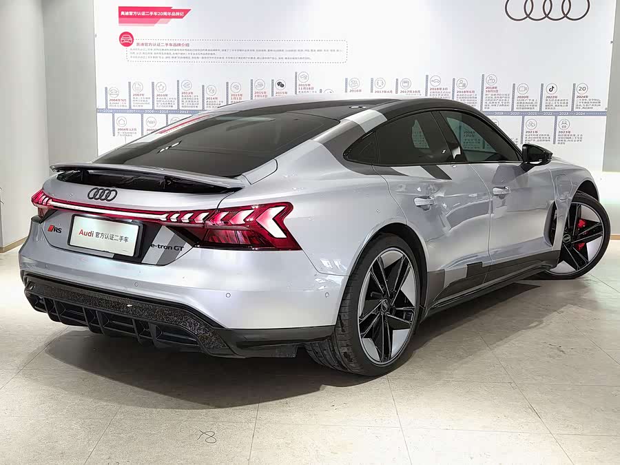 Audi e-tron GT 2024 #5 Audi e-tron GT 2024 car image #5