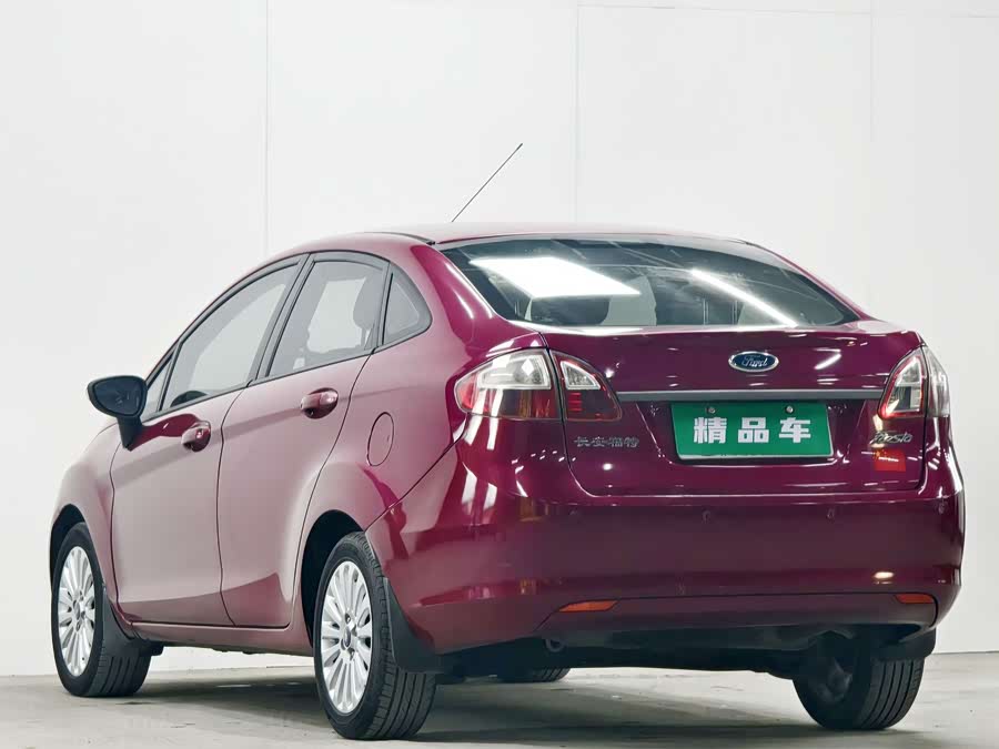 Ford Fiesta 2012 car image #5