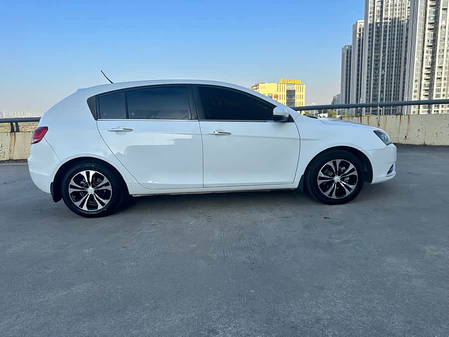 GEELY Emgrand 2014 immagine di auto #5