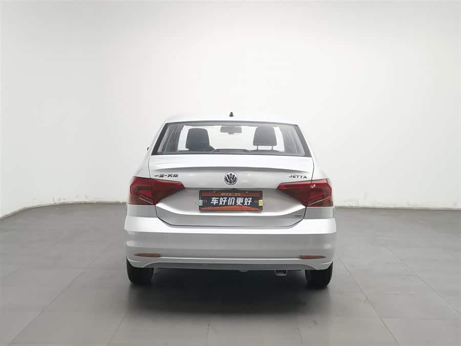 Volkswagen Jetta 2019 immagine di auto #5