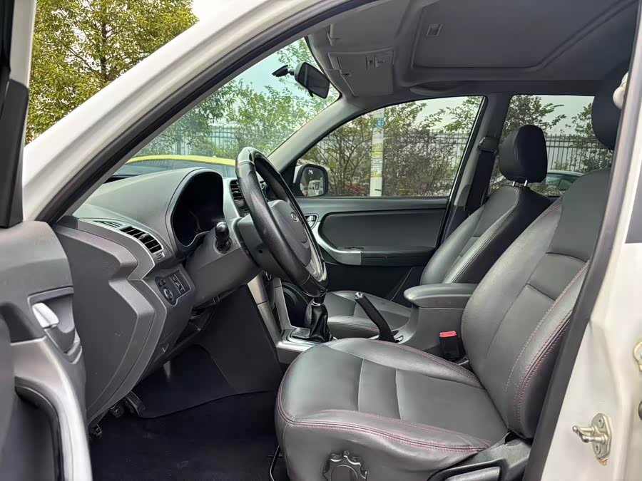 Chery Tiggo 3 2015 #5 Chery Tiggo 3 2015 car image #5