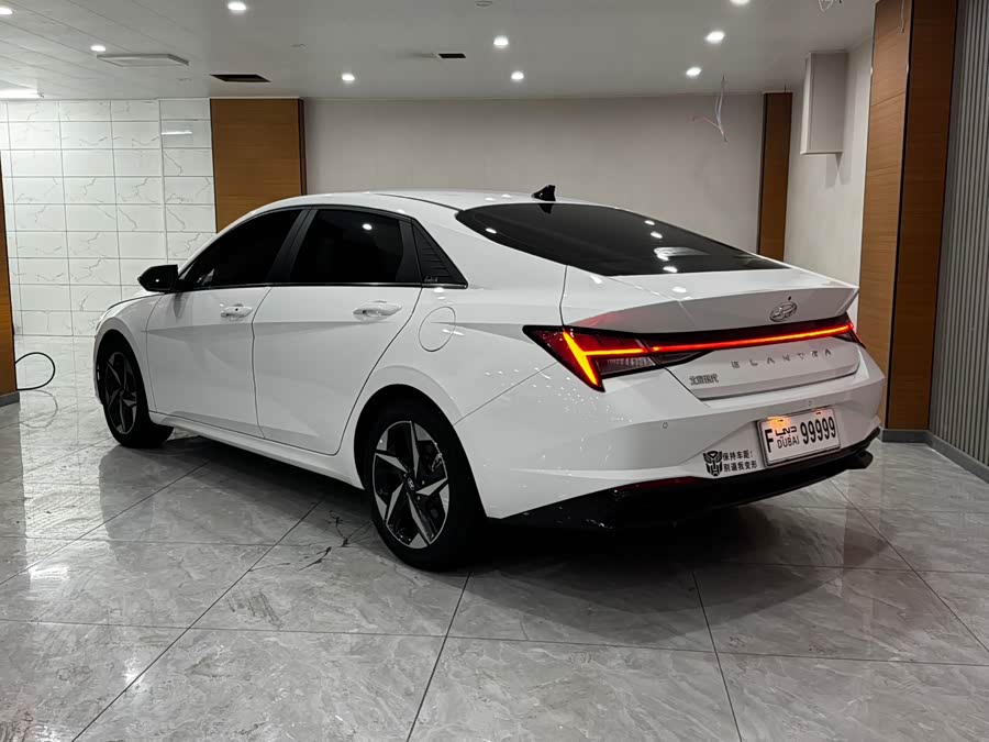 现代 伊兰特 2022 汽车图片 #5