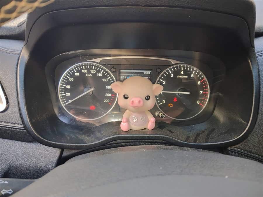 SWM X7 2018 #5 SWM X7 2018 car image #5