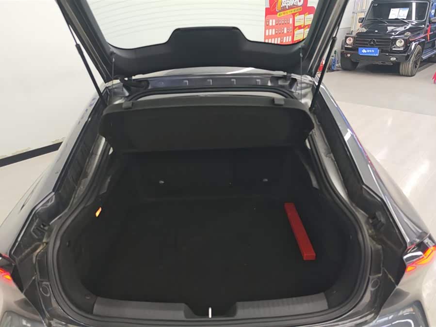 Changan UNI-V iDD 2023 #5 Changan UNI-V iDD 2023 car image #5